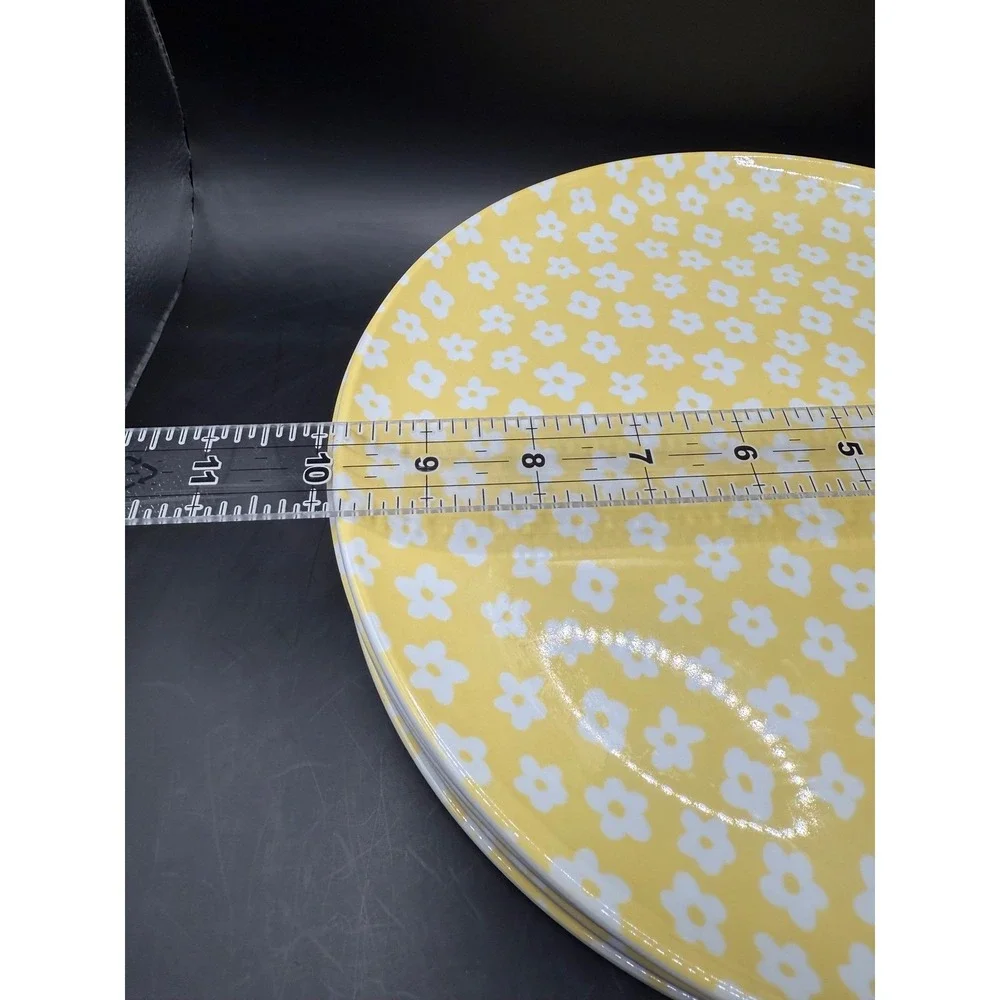 SPRITZ Melamine Daisy Dinner Plates‎ Set of 6 Yellow White BPA Free 10 In